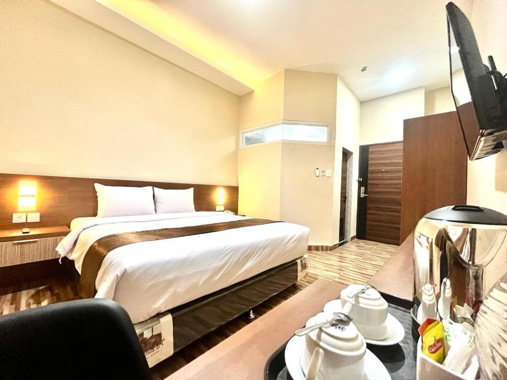 T Hotel Kualanamu Lubukpakam Zewnętrze zdjęcie