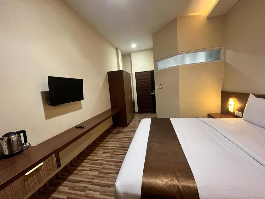 T Hotel Kualanamu Lubukpakam Zewnętrze zdjęcie