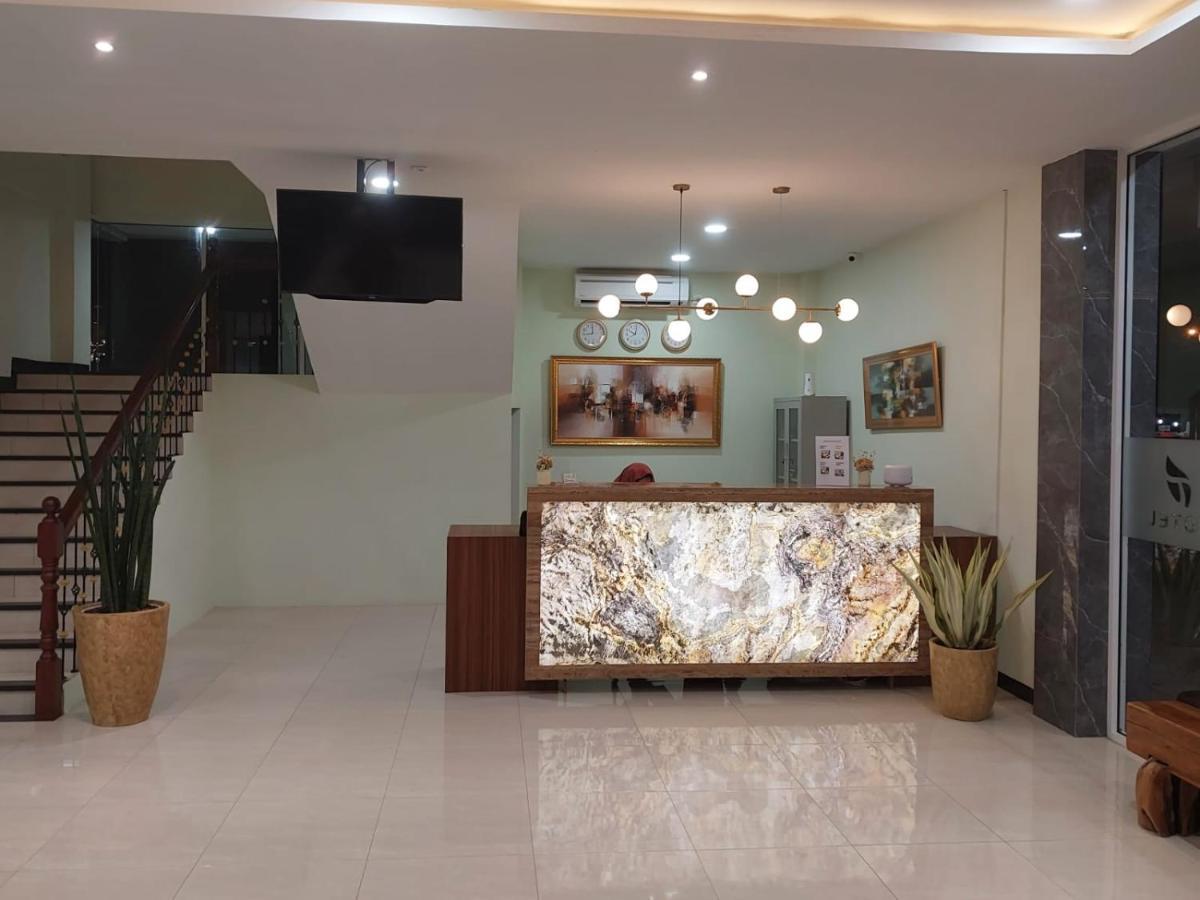 T Hotel Kualanamu Lubukpakam Zewnętrze zdjęcie